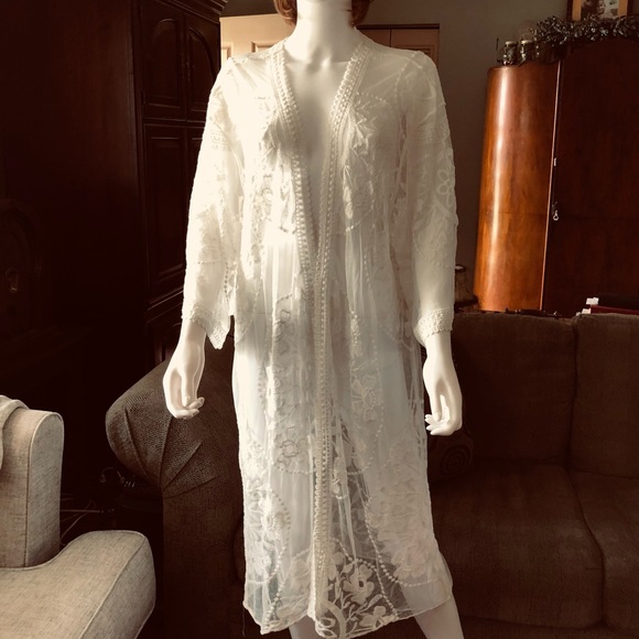 Indigo Poppy Tops - INDIGO POPPY Ladies Sz 2X/3X Ivory Lace Cardigan. Pretty details. New no tags